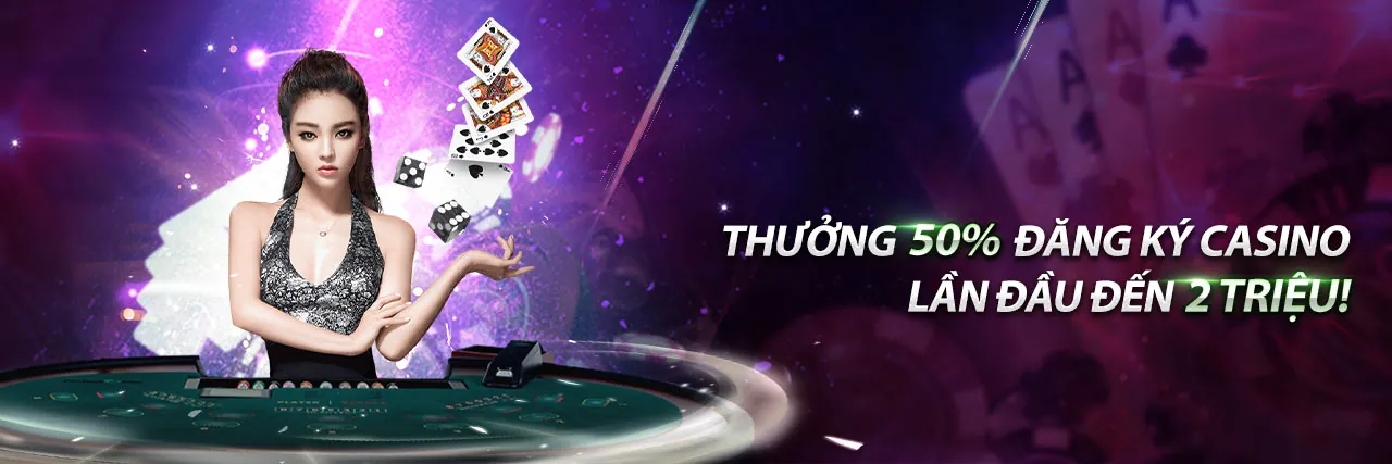 Dealer xinh đẹp đang chia bài Baccarat tại sòng bạc trực tuyến 007win